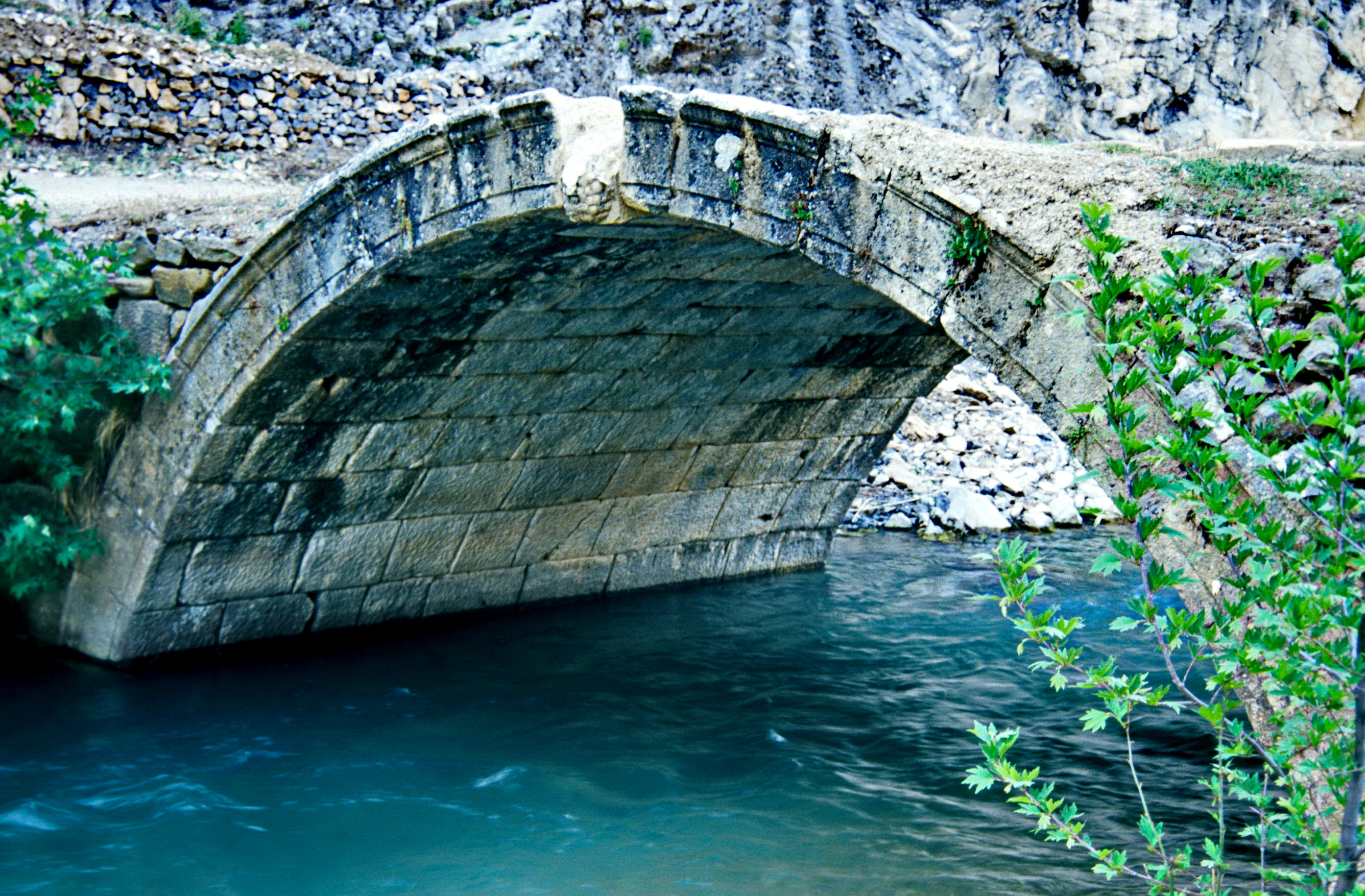 ZİNDAN (ROMA) KÖPRÜSÜ